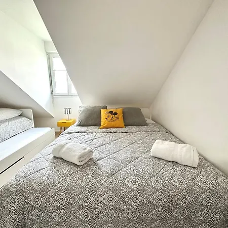 2 * Chessy (Seine-et-Marne)